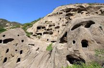 Private Longqing Gorge & Guyaju Cave Day Tour w/ Cruise Ride
