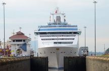 Half day of Panama city and canal tour: shared and private