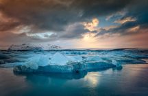 8-Days Northern Lights Exploration Small Group Tour from Reykjavík