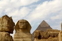 Private Half Day Tour to Pyramids of Giza and Sphinx & Lunch