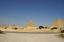 Layover day at The pyramids,Memphis and Saqqara