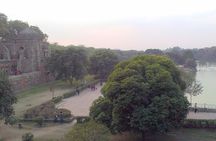 Private Delhi Heritage and Urban Village Walk at Hauz Khas Village