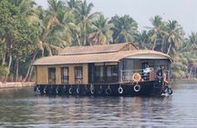 Private Alleppey Backwater Houseboat Day Cruise including Lunch