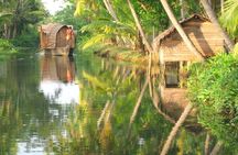 Private Alleppey Backwater Houseboat Day Cruise including Lunch