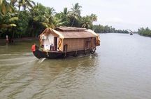 Private Backwater Cruise on a Houseboat and Shikara including Lunch