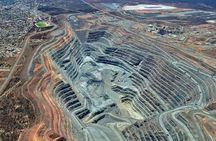 1-Hour Lake Lefroy including Big Pit Scenic Flight from Kalgoorlie