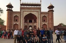 Sunrise Taj Mahal Private Tour from Delhi with Guide