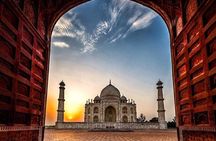 2-day Tajmahal & Fort tour with Tiger Safari from Hyderabad 