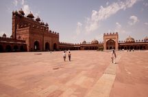 From Delhi : 2 Days Agra Overnight Taj Mahal Tour