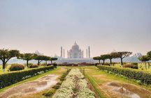 Private Tours: Taj Mahal Sunrise Tour from New Delhi