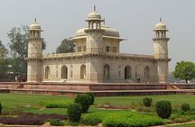 Private One Day Taj Mahal Tour by Gatimaan Express Train