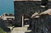 Luxury Yacht Bosphorus Cruise with Stop in Asia - Guide Included
