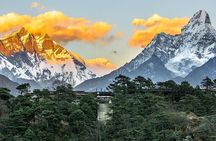 Everest Helicopter Tour with Breakfast in Hotel Everest View