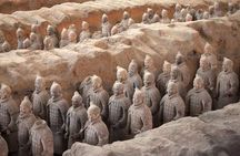 One-Day Private Tour of Xi'an Terra-Cotta Warriors and City Wall