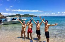 Hole in the Rock Cruise & Island Tour - with two island stopovers