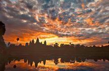 Sunrise Angkor Wat Temple Shared Tour with pickup from your hotel