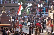 Real Amritsar : Full Day Tour with Wagah Border and Heritage Walk