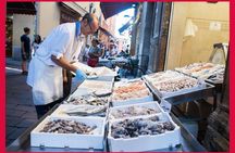 Market Tour & Dining at a Local's Home in Venice
