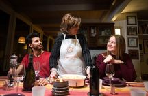 Cesarine: Market Tour & Typical Dining at a Local's Home in Rome