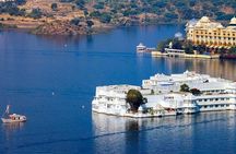 Udaipur Sightseeing Day Tour with Professional Guide and Driver