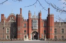 Hampton Court Palace Private Tour - Secrets of Henry VIII