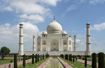 Same Day Taj Mahal & Agra City tour by Car With 5*Lunch from Delh