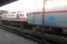 Taj Mahal & Agra Day trip by Gatimaan Express with Lunch