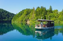 Zagreb to Split Group Transfer with Plitvice Lakes guided Tour