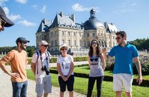 Fontainebleau and Vaux-Le-Vicomte Castle Small-Group Day Trip From Paris