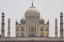 A lifetime experience Taj Mahal tour