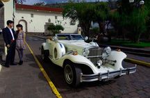 Cusco Romantic Escape: 2 hours Vintage Excalibur Car Tour in Cusco