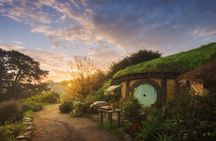 Hobbiton Movie Set tour & Glowworm Cave day tour