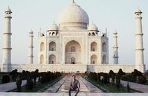 Group Tour: Same Day Trip to Agra Including Taj Mahal and Agra Fort