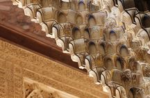 Alhambra Skip the Line Premium Guided Tour