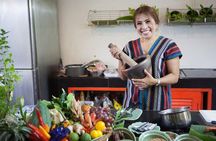 Private Tour: Thai Cooking Class including Scenic Boat Ride and Lunch