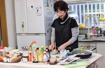 Private Home-Style Cooking Class in Osaka with Local Mom Yoshiko