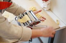 Hands-On Pasta Making Class in Central Florence with Patrizia 