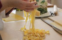 Authentic Tuscan Pasta Class in Florence with Local Chef Cinzia
