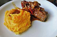 Private Local Shop Tour & Argentinean Cooking Lesson with a Local in their Home