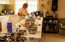 Private Market Tour and Australian Cooking Class with a Local Chef in her Home