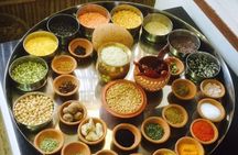 Market Tour and North Indian Vegetarian Cooking Class in Jaipur