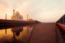 7-Days tour of Delhi,Jaipur,Agra & Varanasi Includes Hotel and train tickets
