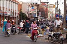 Cai Be Floating Market and Vinh Long City Day Trip from Saigon