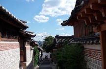 Best Walking Tour to Gyeongbok Palace n Bukchon with Expert