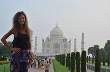 Day Trip to Taj Mahal from Delhi by Private Car