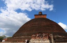 Anuradhapura Ancient City Day Tour from Kandy (Private Tour) 
