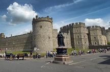 Private Half-Day Windsor Castle, Park and Old Town Tour from London