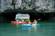 Halong Bay and Lan Ha Bay from Cat Ba Island: Cruise and Kayak Tour