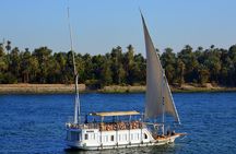 Dahabiya Nile Cruise from Aswan to Luxor w/ Sightseeing