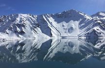 Andes Day Lagoon - Embalse del Yeso, Cajón del Maipo. 